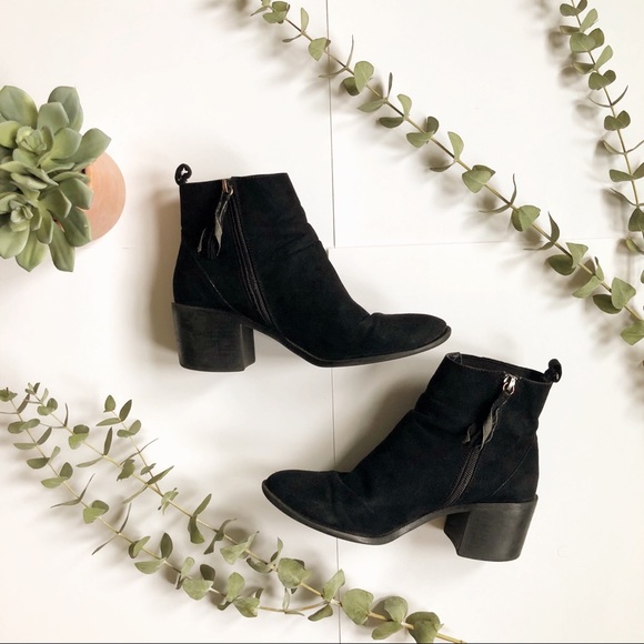 Zara Shoes - Zara Trafulac Black Buckle Booties✨